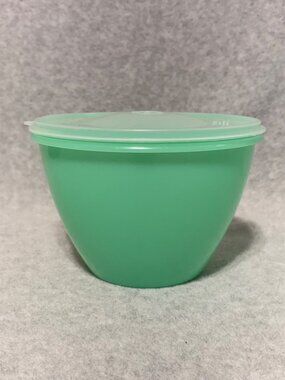 Vintage Tupperware Crisp It Lettuce Keeper 679 Lid 680 Jadeite Green No Spike
